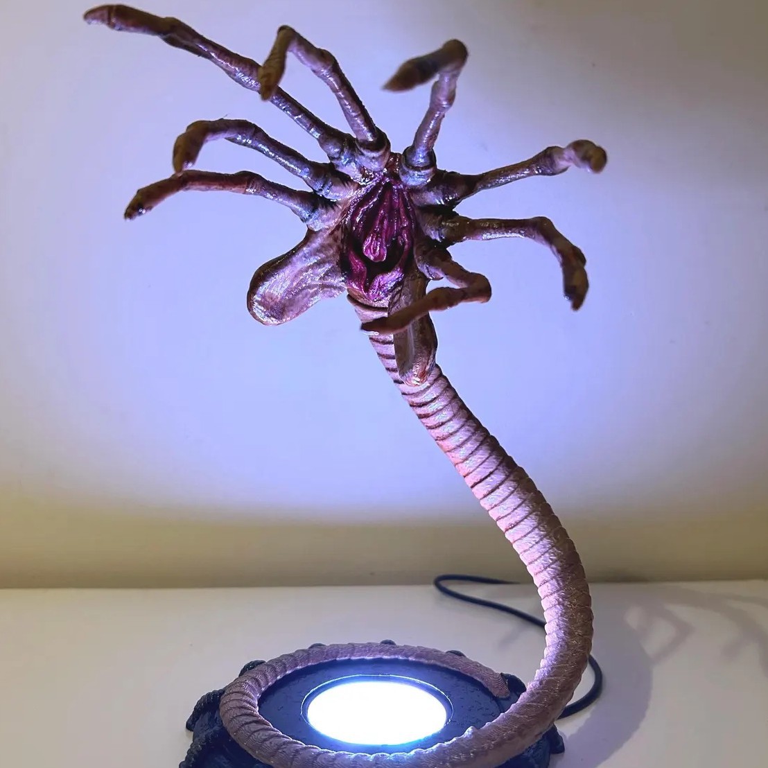 Alien Facehugger Lamp Nightlig - Lighting Decoration Ideas 评论和价格