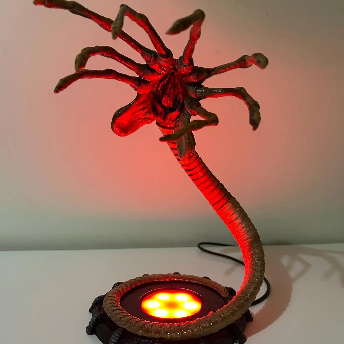Alien Facehugger Lamp Nightlig - Lighting Decoration Ideas 评论和价格