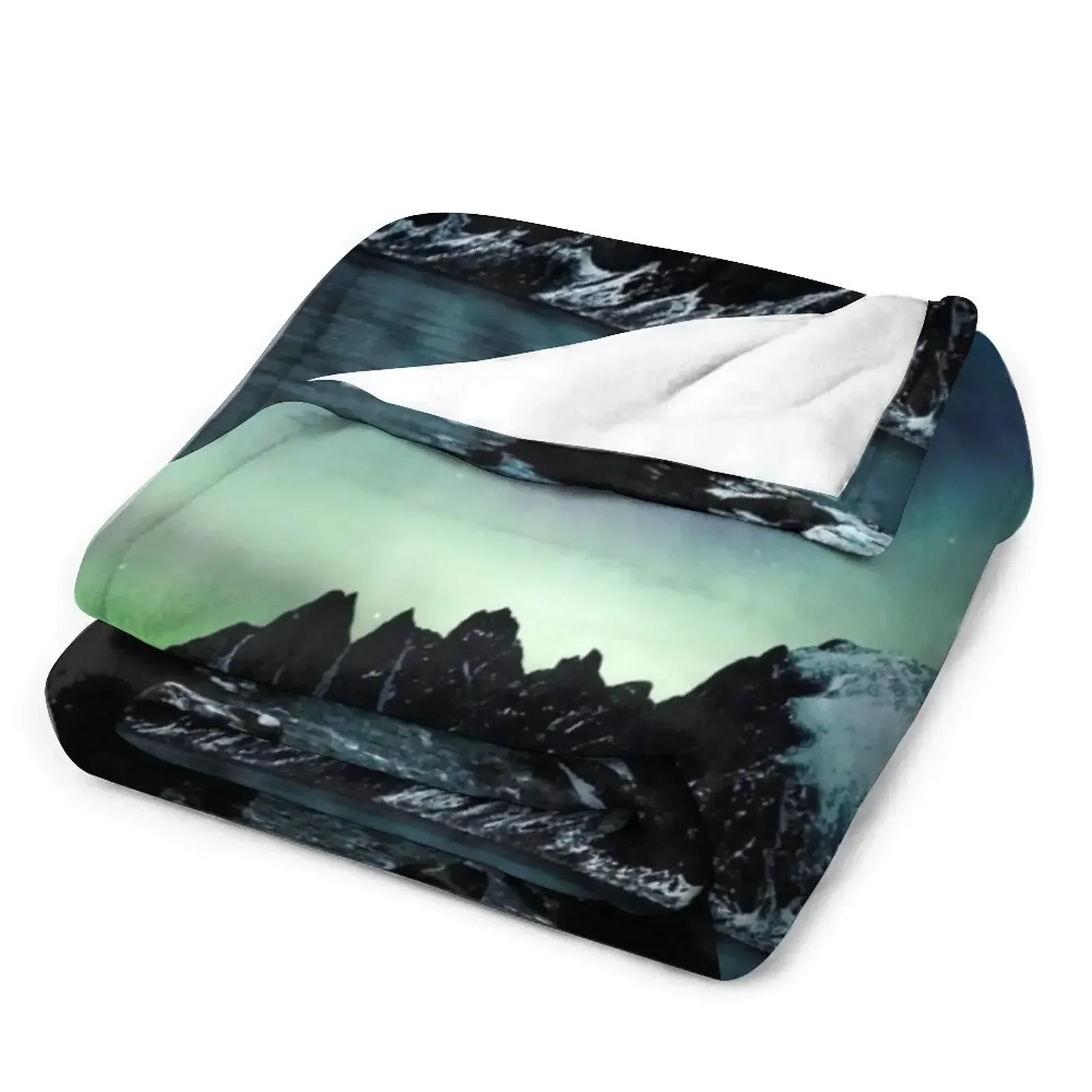 Northern Lights III Throw Blan - Lighting Home Decor Ideas 评论和价格
